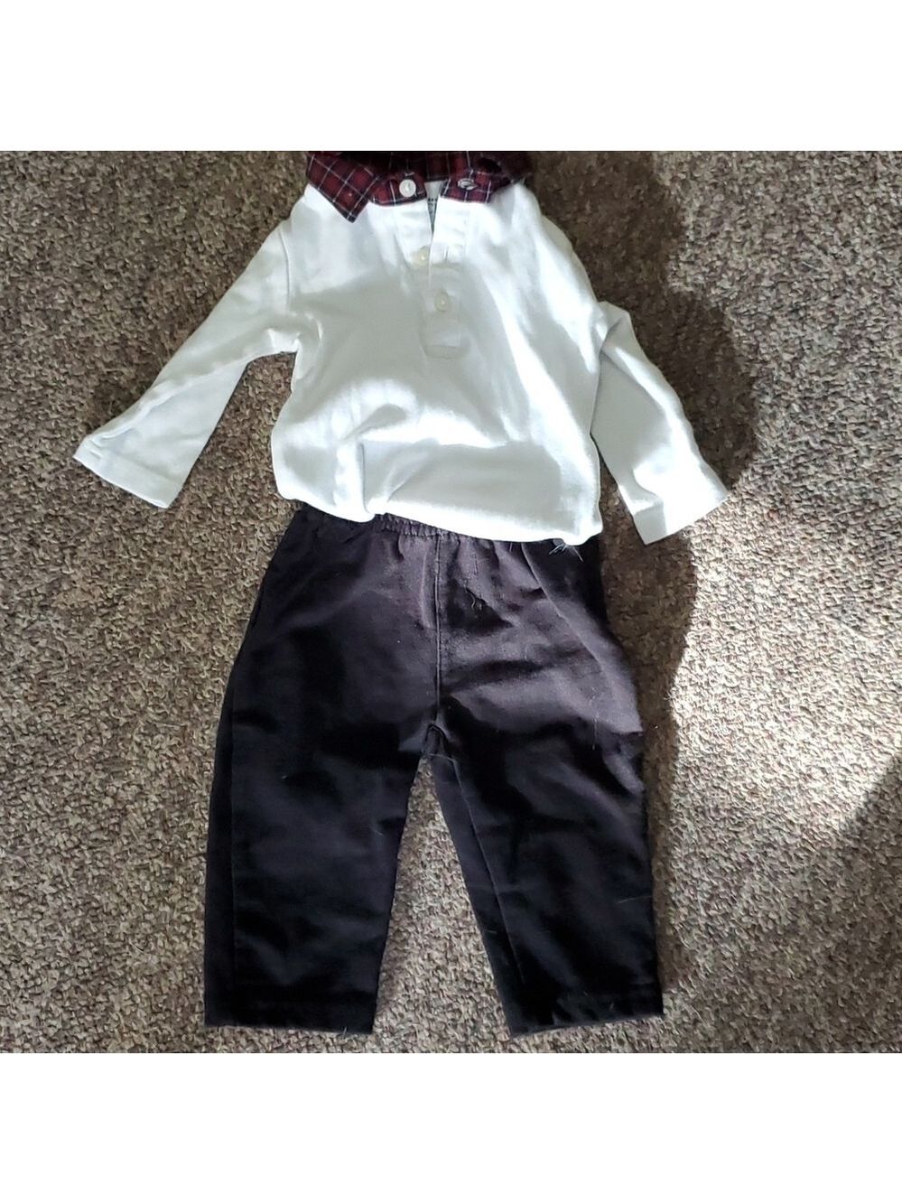 The children's place pants and shirt size 3 to 6 months